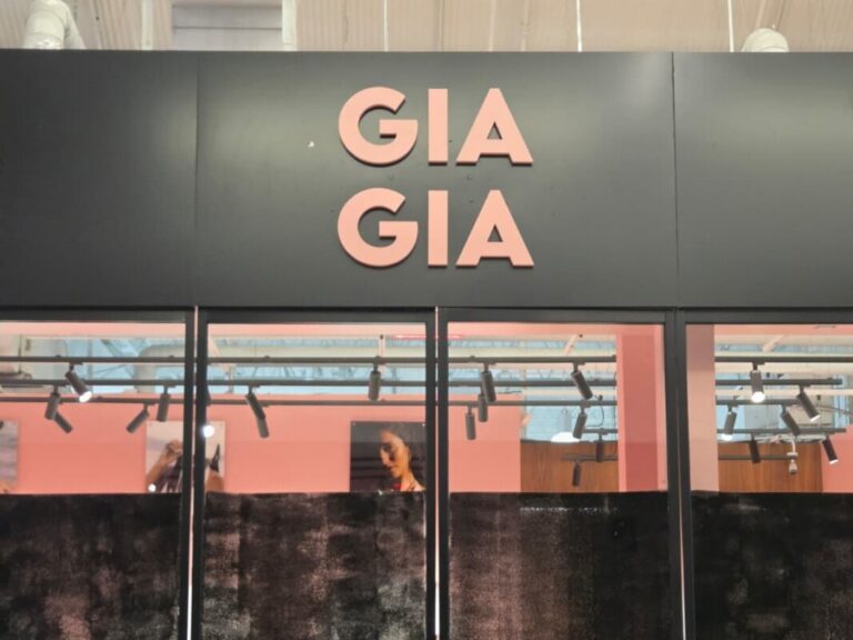 Dimensional pop-up store signage and retail branding by DNA Marketing & Printing